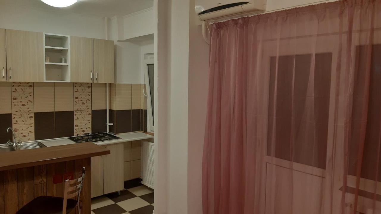 Studio Timpuri Noi 50 Bucarest Esterno foto