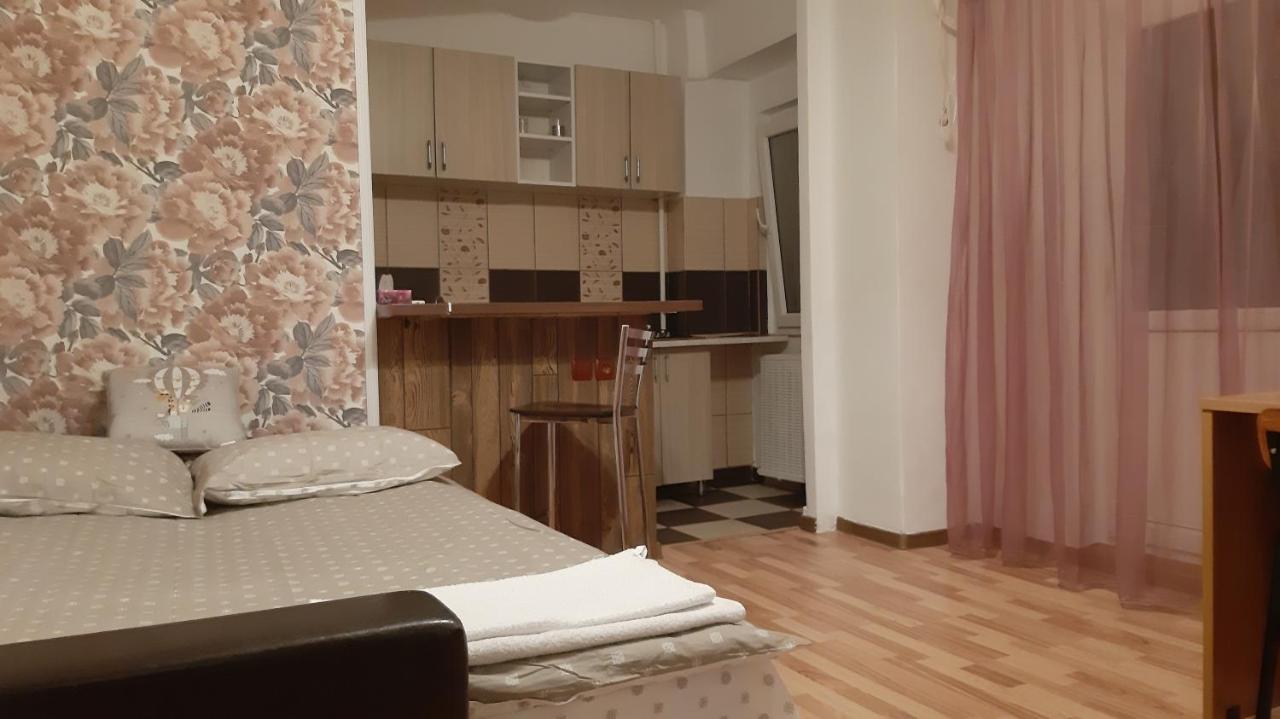 Studio Timpuri Noi 50 Bucarest Esterno foto
